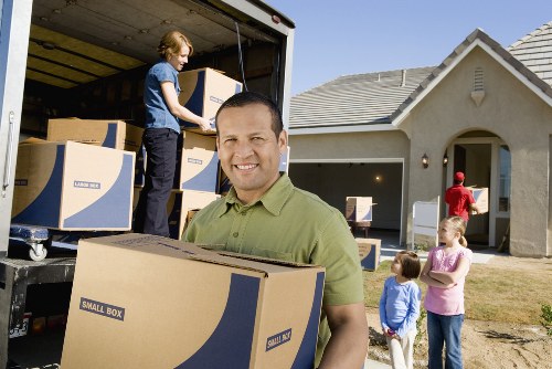 Careful moving service for flats and small homes in Bigginhill